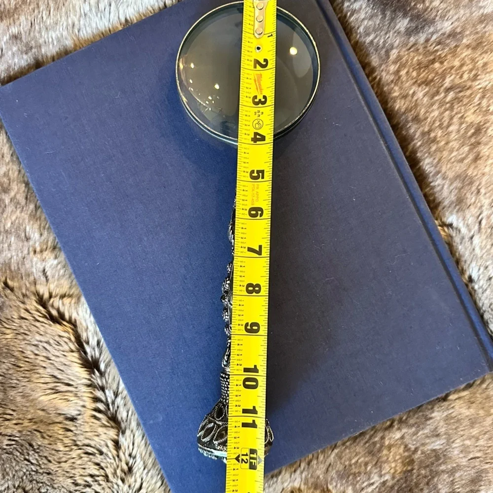 Vintage Magnifying Glass with Embedded stones - Picture 9 of 10